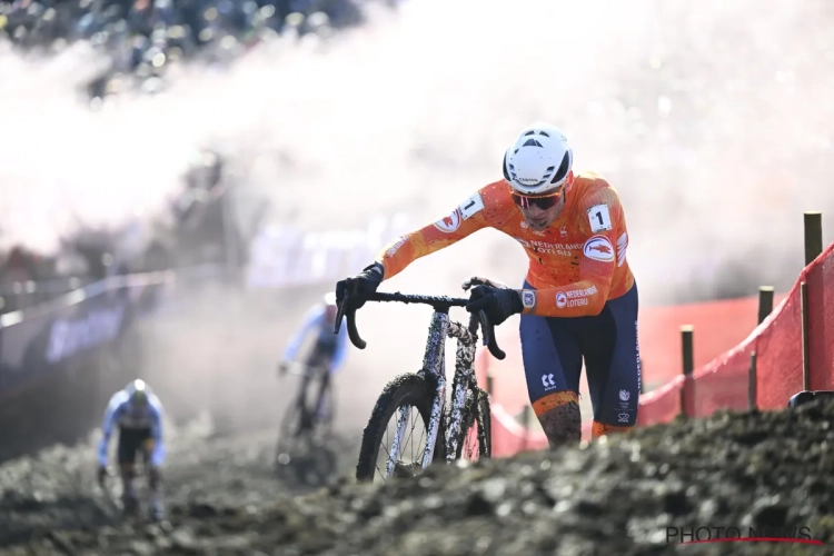 Lachen met de Belgen? Bordjes naar Mathieu van der Poel met 'Plan B' erop