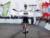 Wat een spankracht! Sweeck legt Van Aert het vuur aan de schenen, maar die laatste kroont zich toch tot BK-koning van het zand