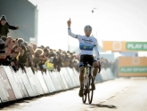 En da's 29! Showbeest Van der Poel geeft eindzege in Superprestige glans met winst in slotmanche