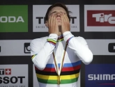 Remco Evenepoel draagt wereldtitel op aan zijn voorganger: "Hèt moment om hem te vereren"