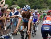 Oliver Naesen krijgt fiets tegen bekken in Ronde van Valencia en laat foto's nemen