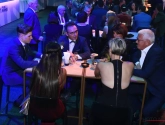 📷 Nog op dezelfde golflengte: Lefevere gaat op restaurant voor 'leuk zakendiner' met Remco en Patrick Evenepoel