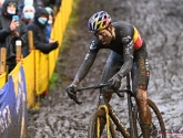 Wout van Aert lost torenhoge favorietenrol helemaal in en scoort 2 op 2