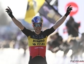 Topfavoriet Wout van Aert maakt meteen statement met straffe demarrage die hem winst oplevert in Omloop