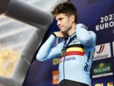 Emotionele Van Aert kan het haast maar over één ding hebben: "Hij heeft zo veel tegenslag gehad, het is onrechtvaardig"