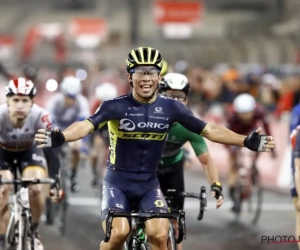 Ewan trotseert Cavendish, Greipel en de gietende regen