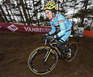 Jolien Verschueren op het podium op 'haar' Koppenberg: "Ik had twijfels, maar ..."