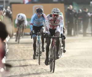 David van der Poel glundert naast zijn broer: "Dit is mijn allereerste podiumplaats in een klassementscross"