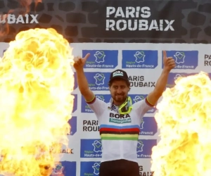 Wat een feestbeest! Peter Sagan gaat volledig uit de bol tijdens bezoekje aan Belgische fanclub