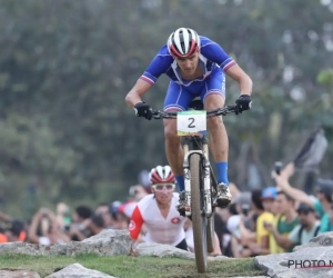 Tweevoudig olympisch kampioen Julien Absalon houdt door nieuwe tegenslag mountainbiken voor bekeken