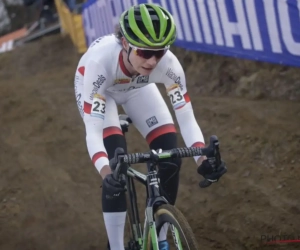 Vos overleeft kettingprobleem en heerst in finale van superspannende WB-cross