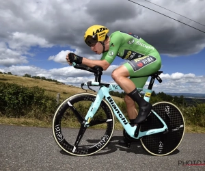 Ster van Van Aert schittert met de dag meer: groene trui vlamt naar tijdritzege, Teuns verliest leiderstrui met seconden