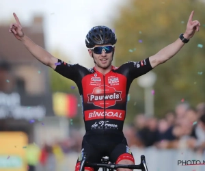 Iserbyt is, ondanks kettingproblemen, de sterkste op de Koppenberg na een fraaie strijd met Tom Pidcock 