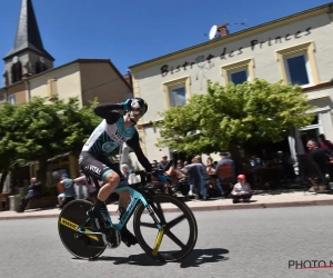 Rolland eindwinnaar in de Savoie, Lotto-youngster Van Gils houdt ondanks mechanische pech podiumplek vast