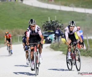 Benoot en Hirschi verklaren het succes van Sunweb: "Groep hangt aan mekaar" en "Op stage naar goed niveau"