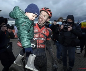 Dieter Vanthourenhout zwaait af na veertien jaar veldrijden: "Mooi om tussen grote namen als Wout en Mathieu te rijden"