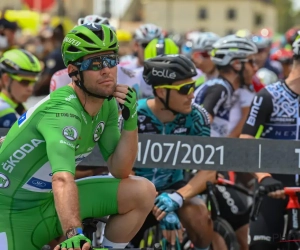 Sprintkeizer Cavendish komt in groene trui nog met bisnummer en wint op plek waar hij al twee keer eerder won