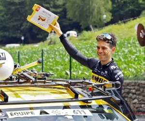 📷 IN BEELD: Tweede rustdag in de Tour = ritje maken en koffie drinken, goedgemutste Van Aert zorgt voor de koekjes