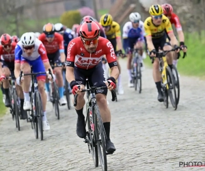 Van der Poel maakt het meesterlijk af in Waregem en is duidelijk klaar voor de Ronde van Vlaanderen