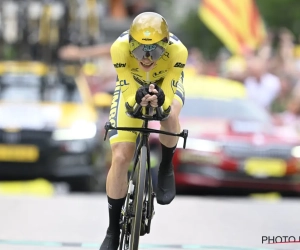 Van een andere planeet: Jonas Vingegaard vernedert Tadej Pogacar met fenomenale tijdrit, Van Aert derde