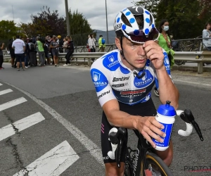 Evenepoel reageert na nipte nederlaag en blikt terug op drie weken Vuelta: "Dan had ik gewonnen"