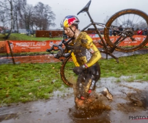 Welkom terug, Wout! Van Aert vernedert de tegenstand bij comeback in Essen