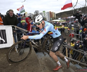 Thibau Nys verklaart waarom hij in de slotrondes nog stevig wegzakte op het WK veldrijden