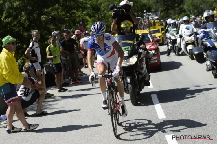 AG2R-La Mondiale gooit twee renners uit de Ronde van Spanje na incident met auto (mét beelden)