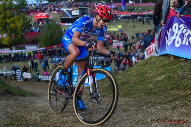 Oeps! In het wiel van Lars van der Haar trainen is blijkbaar toch niet zo simpel