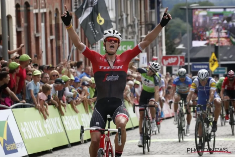 Winnaar van de slotrit Jasper Stuyven reageert na knappe zege op de Muur