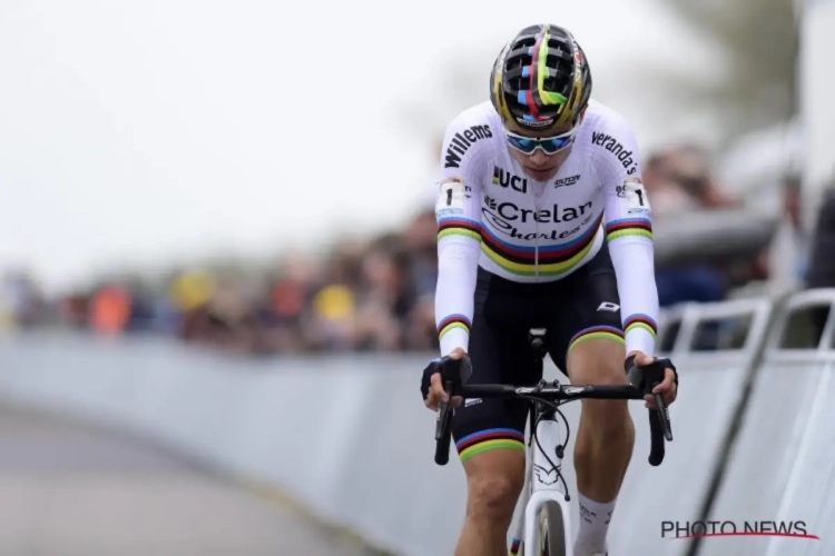 Pech speelt dubbele rol in modderklassieker van Gavere: Van Aert gaat vanop plaats 3 tóch met de winst lopen