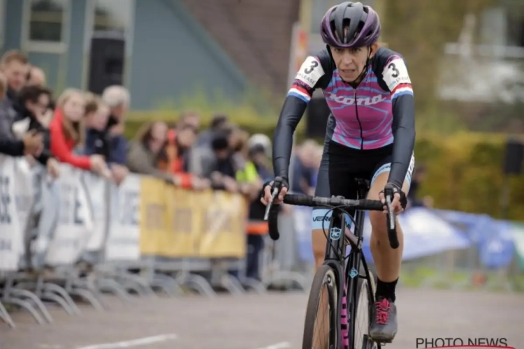 Drie op drie voor Groot-Brittannië op de Koppenberg, Verschueren op de terugweg