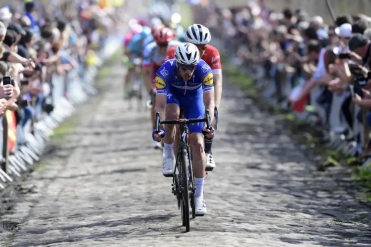 Iljo Keisse lanceert na Parijs-Roubaix oproep: "Mooie beloning gegarandeerd!" En al snel volgt er verlossend nieuws...