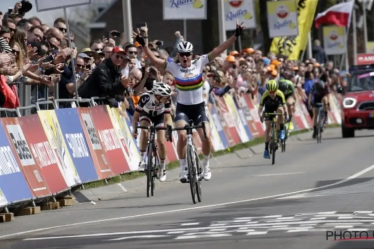 Nederland grijpt de macht met volledige top-3, Jolien D'Hoore haakt aan