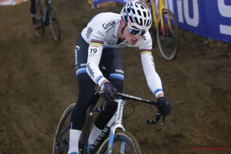 Mathieu van der Poel maakt er ook in Zolder knappe solo van, pech speelt grote rol in strijd om tweede plaats