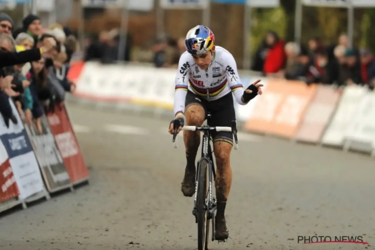 Coach zet Wout Van Aert steeds meer voor keuze: "Je kan niet ongestraft van twee walletjes blijven eten"