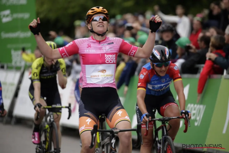 Jolien D'hoore schiet al voor tweede keer raak in Women's Tour, onfortuinlijke Vos afgevoerd naar ziekenhuis