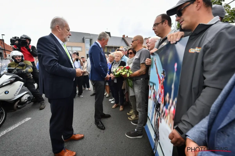 📷 Mooi eerbetoon en minuut stilte voor Bjorg Lambrecht