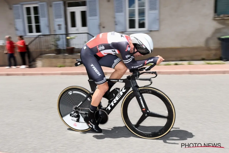 Edward Theuns bereikt aankomst ondanks valpartij en buigt zich over het al dan niet doorzetten in Vuelta