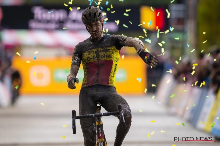 Modderduivel Toon Aerts verbreekt de zegereeks van Mathieu van der Poel en wint in Ronse 