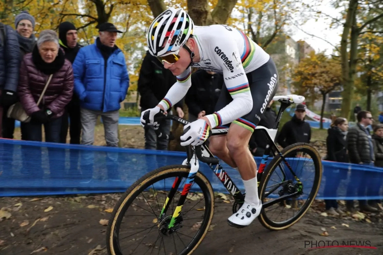 Van der Poel wijst op belang van technische stukken en heeft lof voor Merlier: "Denk dat hij mij erop legt in sprint"