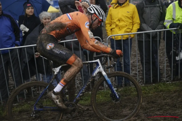 🎥 De topfavorieten 3 dagen vooraf: Van der Poel vlamt al door het Oostendse zand, Van Aert in het hotel van de Belgen