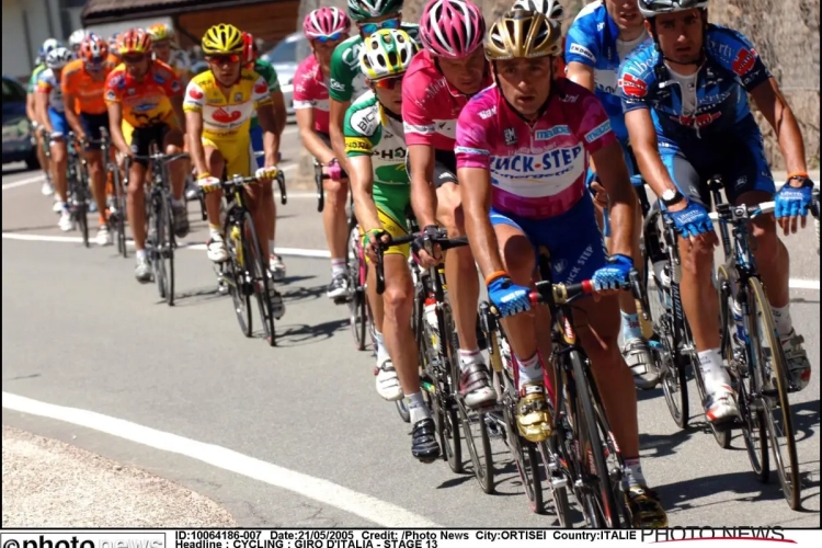 Bettini denkt terug aan rollercoaster van emoties: "Veel klassiekers gewonnen, maar niets weegt op tegen Giro"