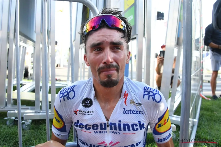 🎥 Fantastische beelden die bol staan van de emotie: bekijk wat ritzege in de Tour écht betekent voor Alaphilippe!