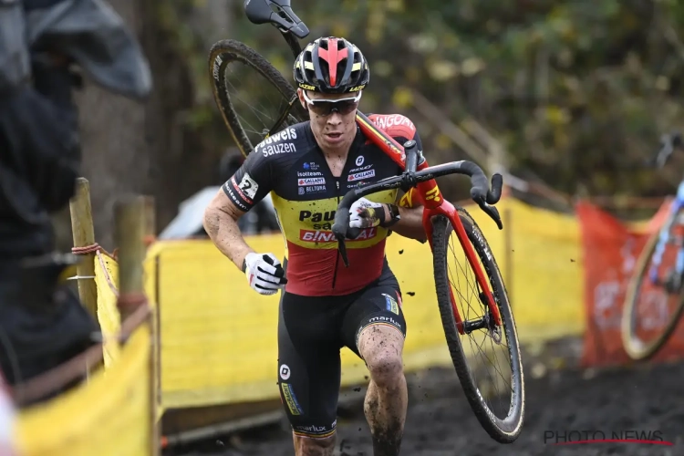 Laurens Sweeck pakt tweede zege in drie dagen, Toon Aerts matig beloond nadat hij hele cross op kop rijdt