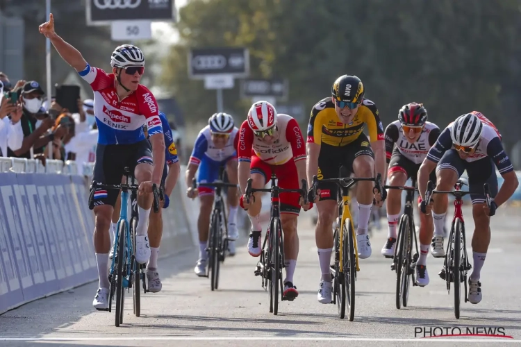 Jonge Nederlander maakte indruk met tweede plaats achter Mathieu van der Poel in UAE Tour: "Het doel was de ritzege, maar kan niet ontevreden zijn"