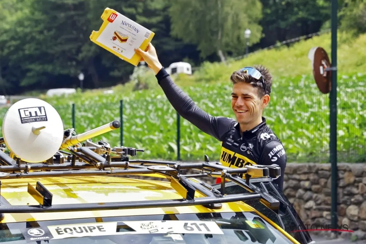 📷 IN BEELD: Tweede rustdag in de Tour = ritje maken en koffie drinken, goedgemutste Van Aert zorgt voor de koekjes