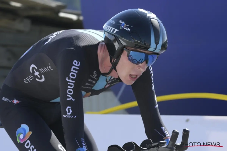 Nederlander Arensman rijdt nog sneller dan Ineos-duo en wint klimtijdrit in Ronde van Polen