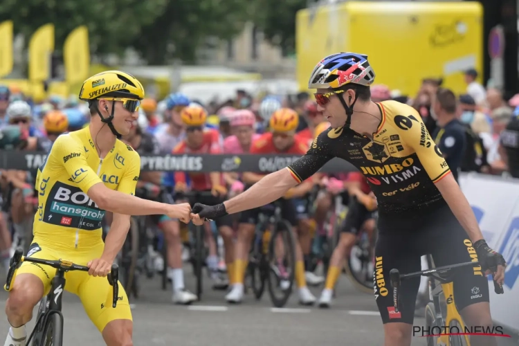 Een knal van een begin op weg naar Tourmalet! Van Aert gooit er als eerste de beuk in en ook Van der Poel doet een zet