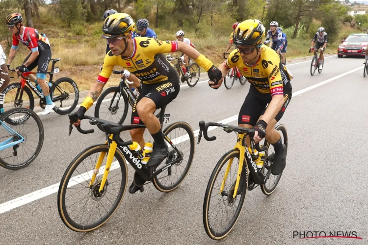 🎥 Een chaotische etappe in de Vuelta: 2 favorieten voor de eindzege komen ten val